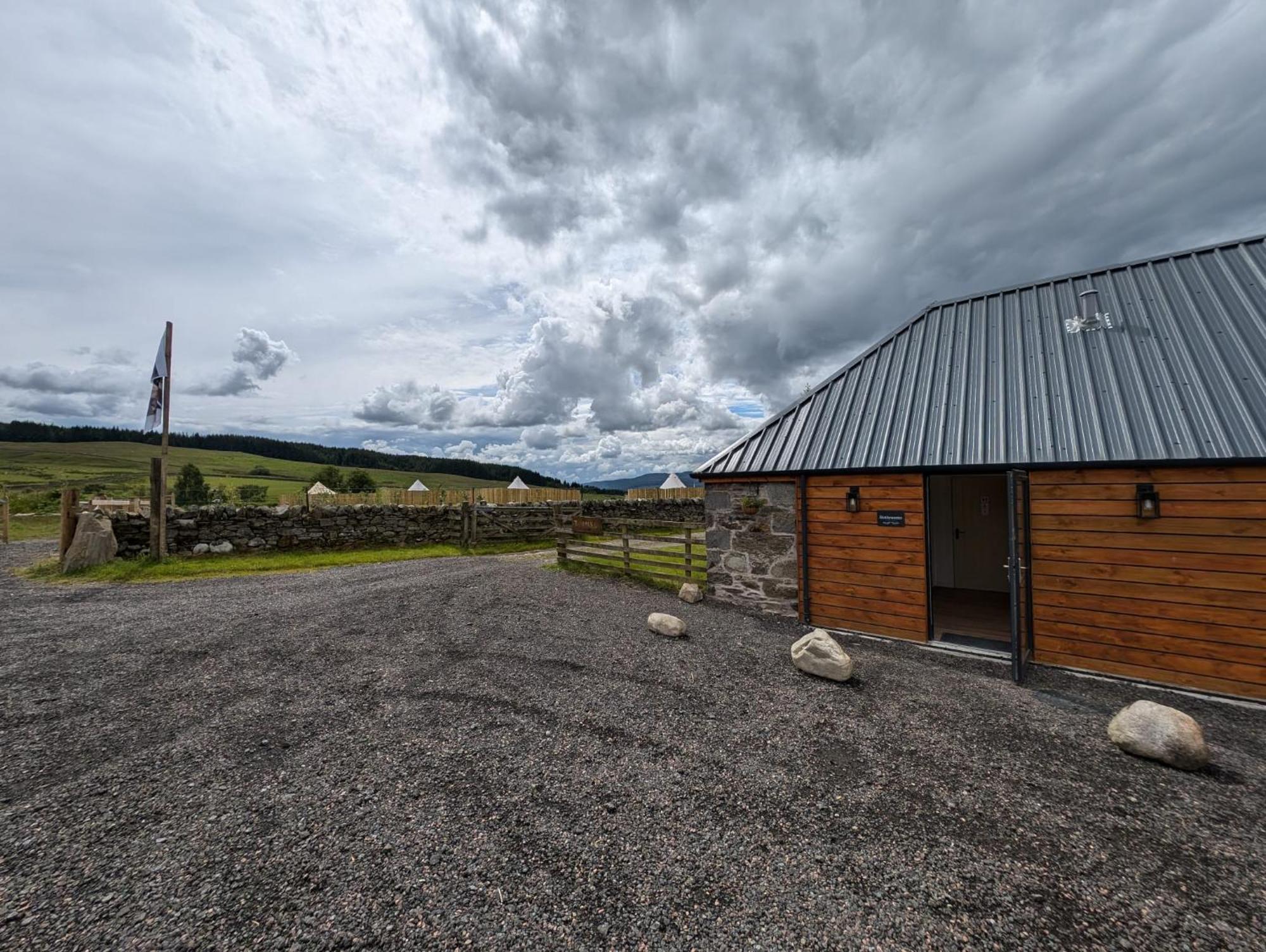 Tomnauld Farm Luxe tent *