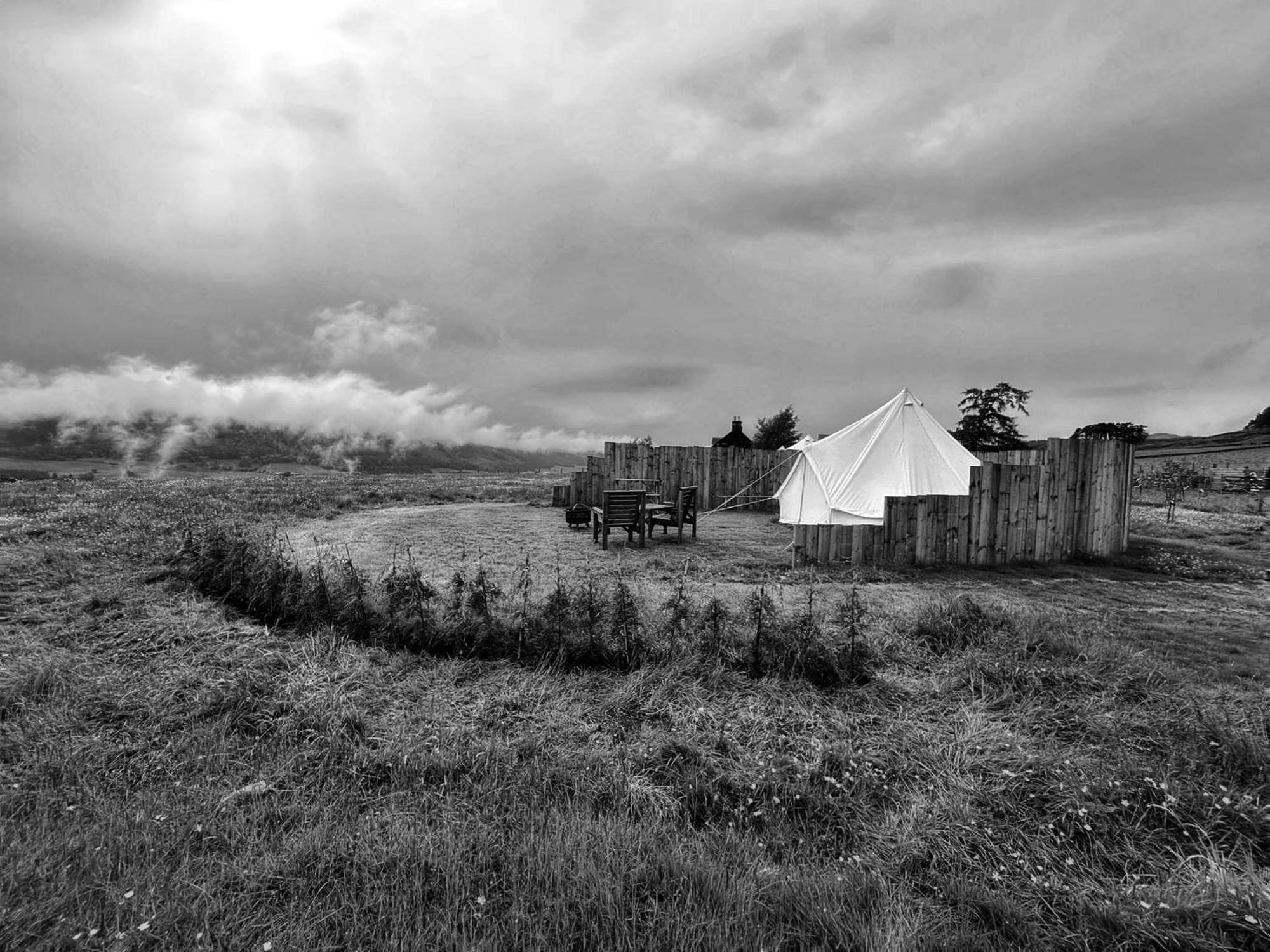 Luxe tent Tomnauld Farm *